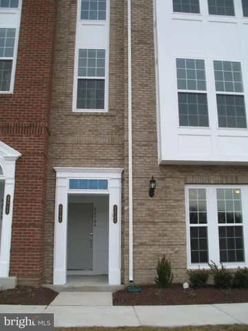 $2,850 | 42784 Lauder Terrace, Ashburn, VA 20147