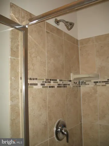 $2,850 | 42784 Lauder Terrace, Ashburn, VA 20147