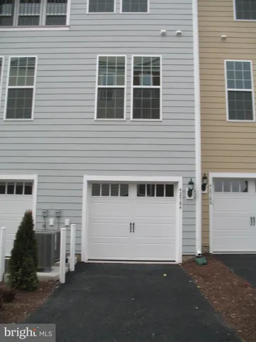 $2,850 | 42784 Lauder Terrace, Ashburn, VA 20147