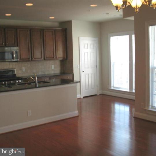42784 Lauder Terrace Ashburn, VA 20147 - Photo 22 of 34