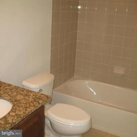 $2,850 | 42784 Lauder Terrace, Ashburn, VA 20147