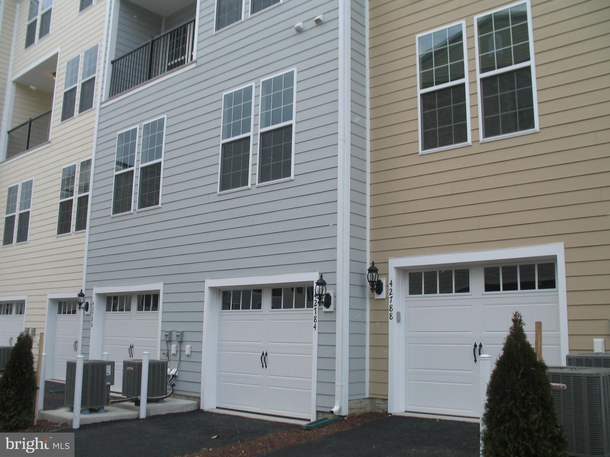 42784 Lauder Terrace Ashburn, VA 20147 - Photo 27 of 34