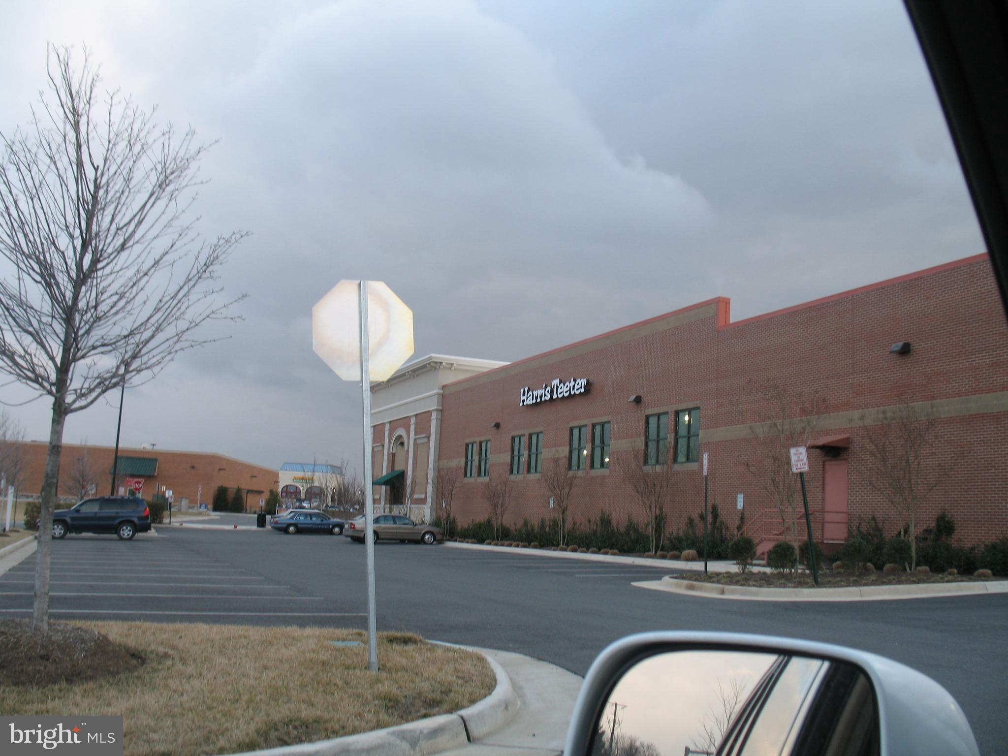 42784 Lauder Terrace Ashburn, VA 20147 - Photo 31 of 34