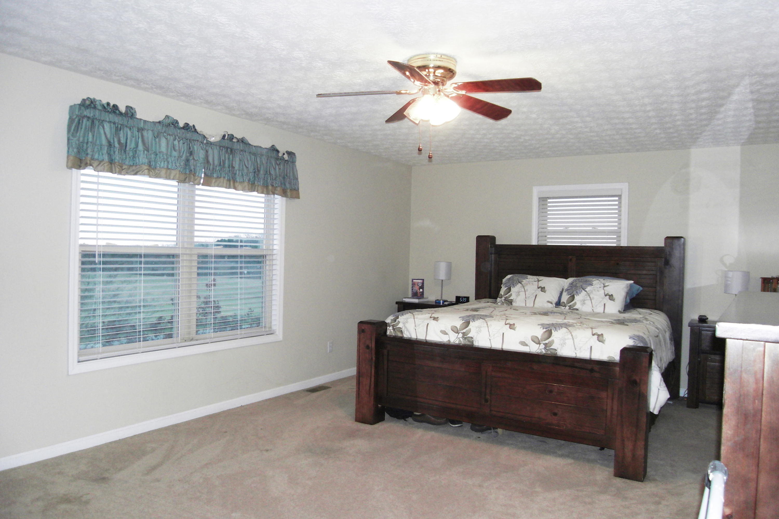1850 Baileys Road Greenback, TN 37742 - Photo 18 of 37 Huge master bedroom