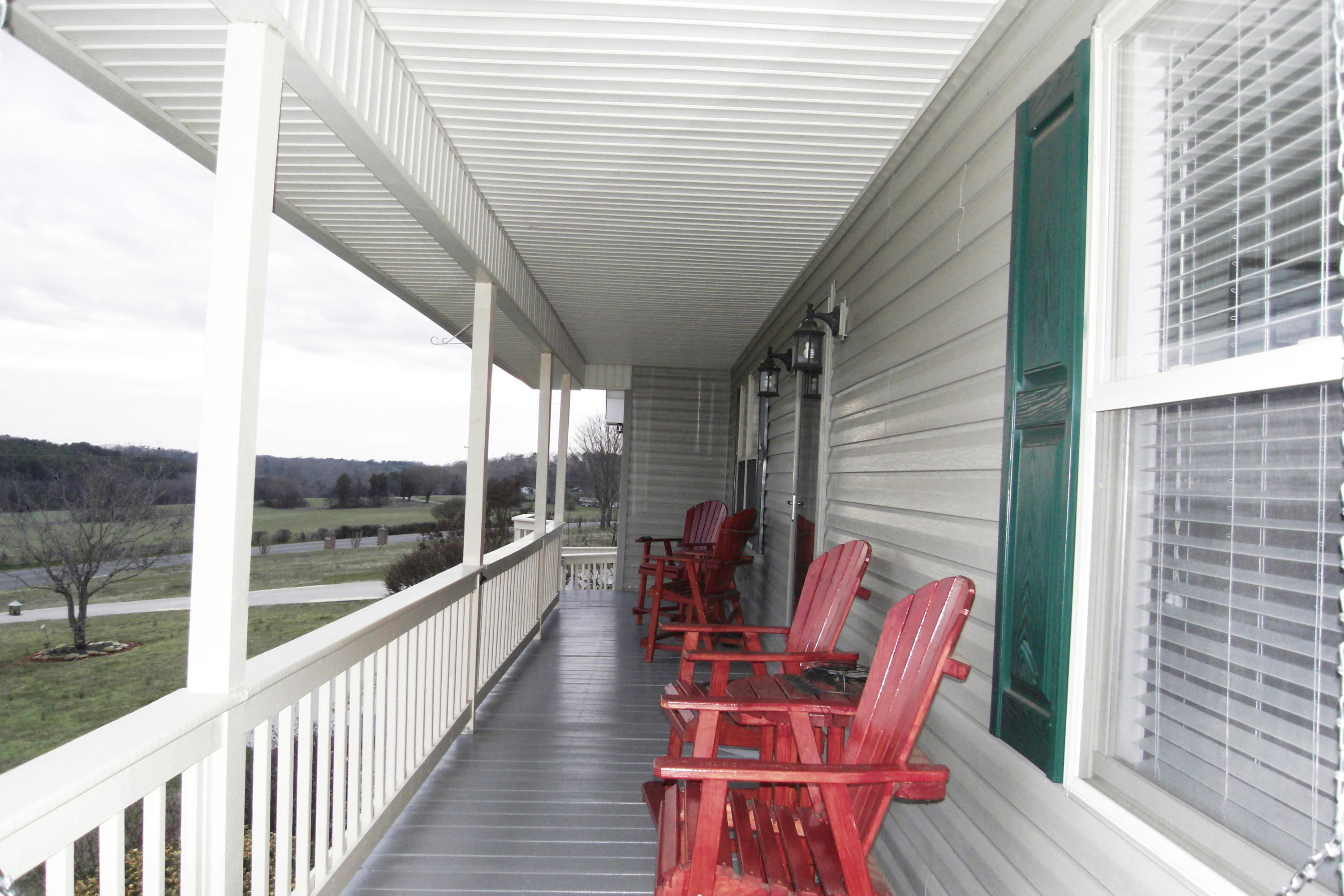 1850 Baileys Road Greenback, TN 37742 - Photo 4 of 37 Front porch