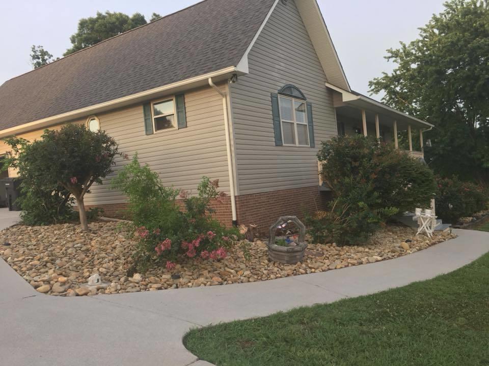 1850 Baileys Road Greenback, TN 37742 - Photo 8 of 37 Nicely landscaped
