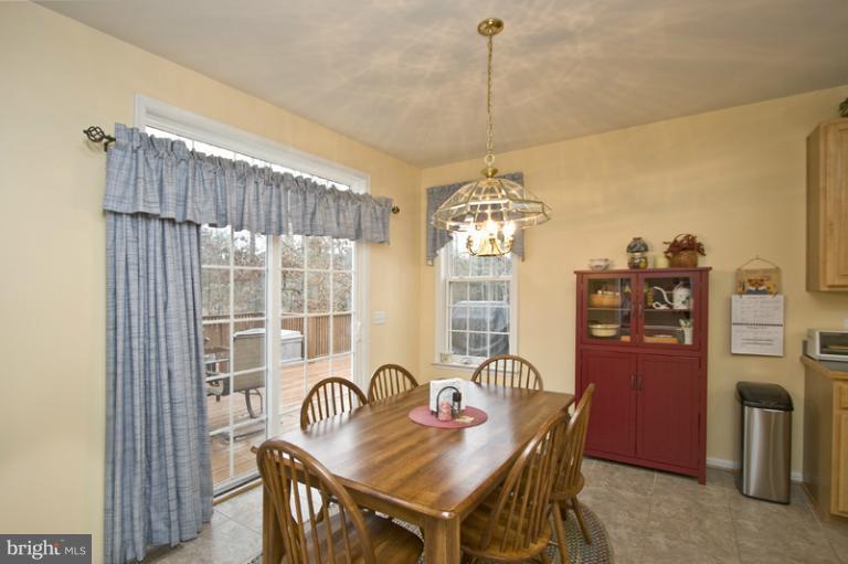 14 Ridgeway Road Stafford, VA 22556 - Photo 14 of 25 Breakfast Area