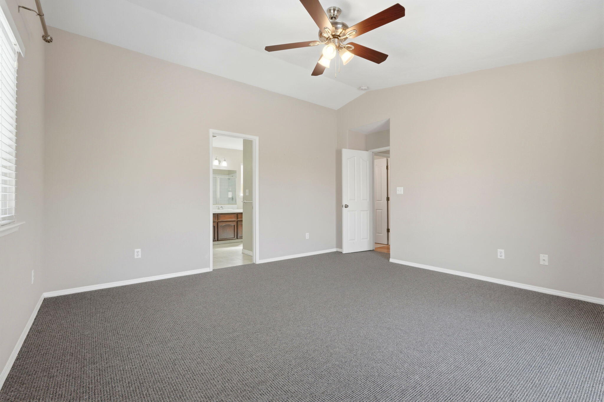 702 Montecito Court Lemoore, CA 93245 - Photo 36 of 50