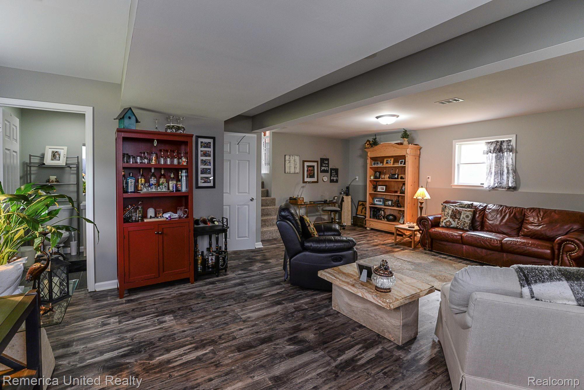 1285 West Cook Road Grand Blanc, MI 48439 - Photo 19 of 47 DSC_0846.jpg