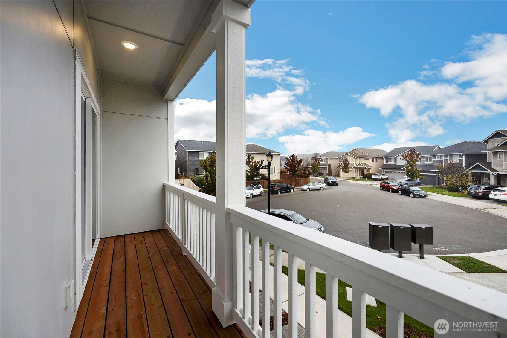 34164 Emerald Ridge Avenue Southeast Black Diamond, WA 98010 - Photo 5 of 24