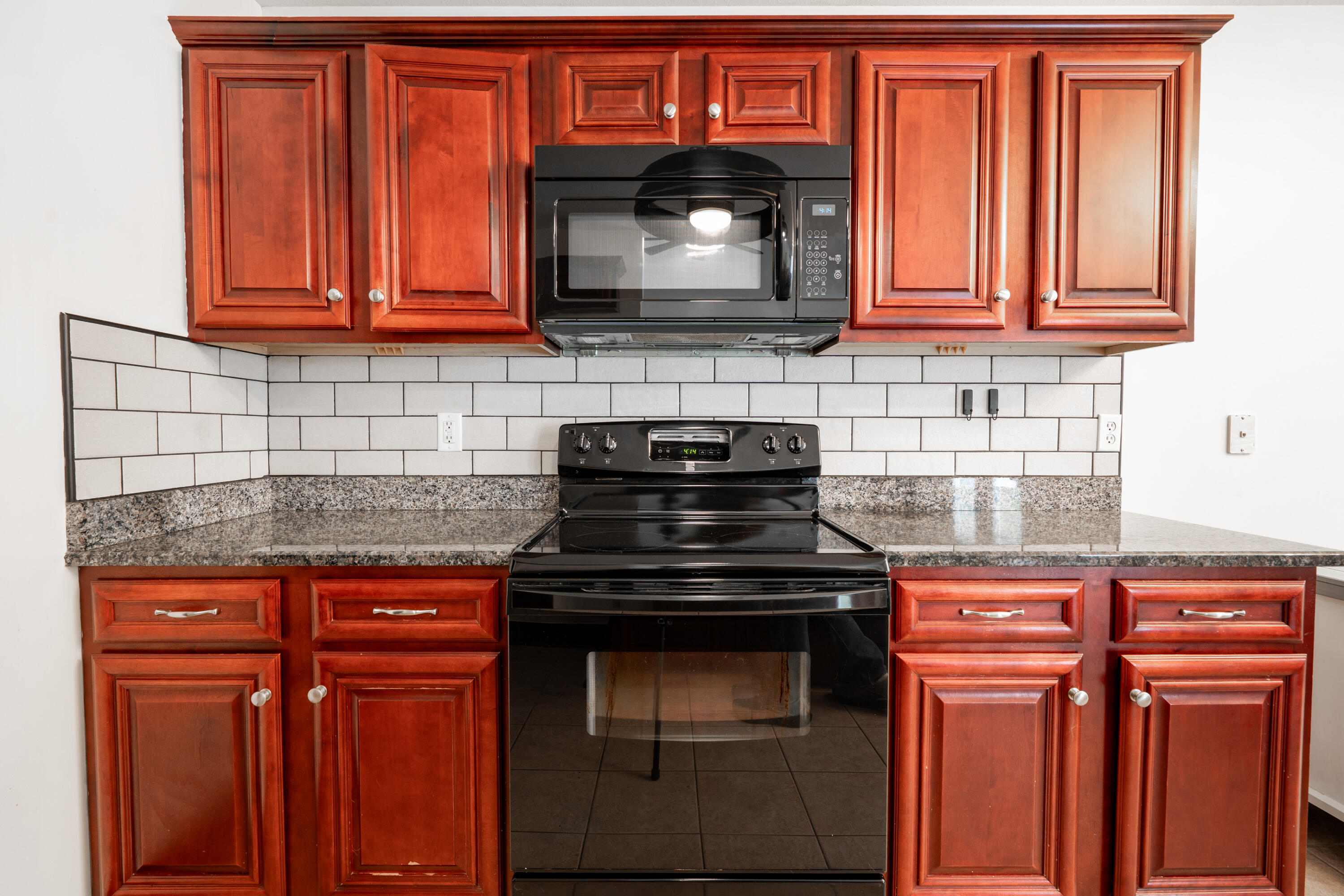 9429 Hackberry Lane Soddy Daisy, TN 37379 - Photo 11 of 30 9429 Hackberry - kitchen 3