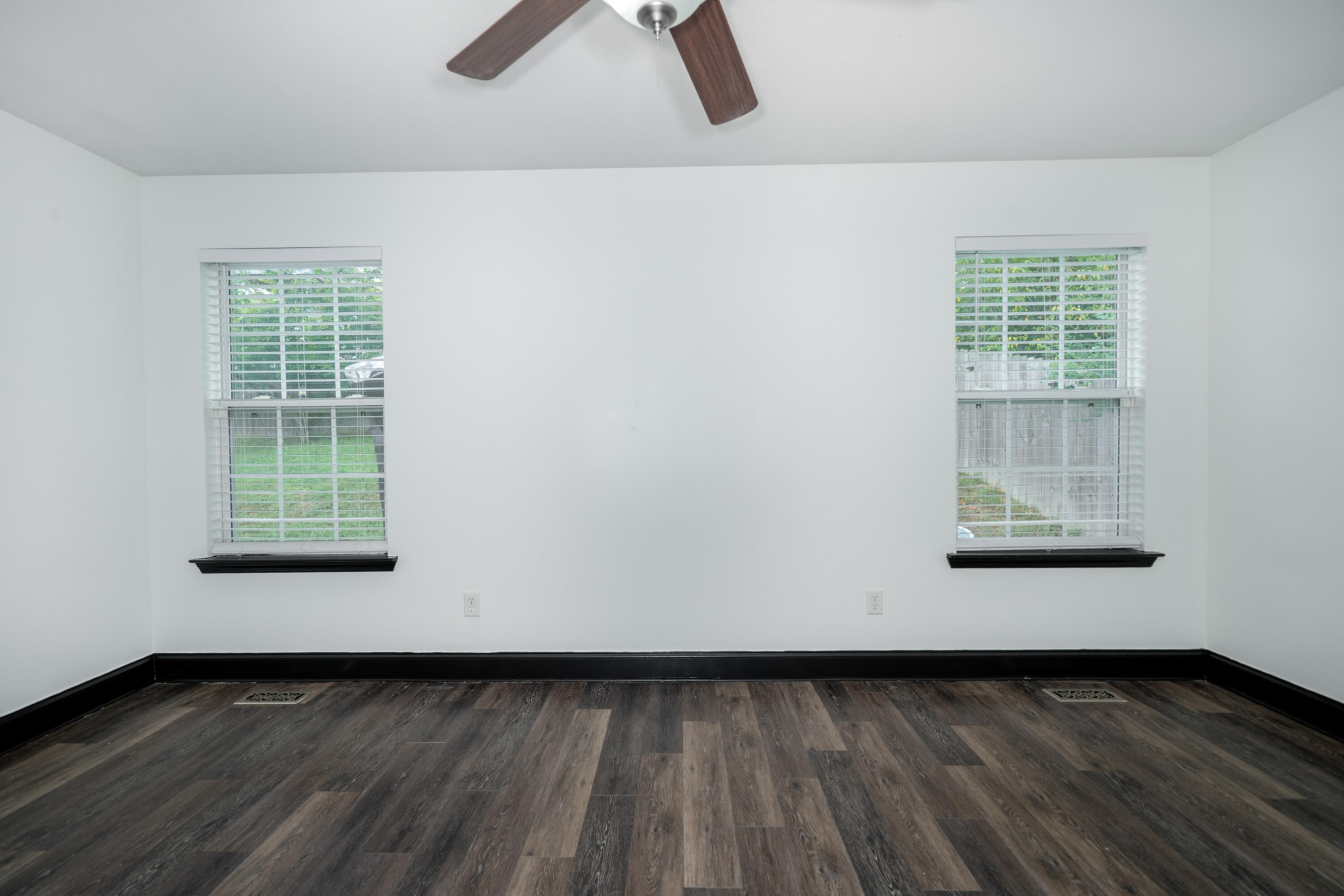 9429 Hackberry Lane Soddy Daisy, TN 37379 - Photo 15 of 30 9429 Hackberry - primary bedroom 1