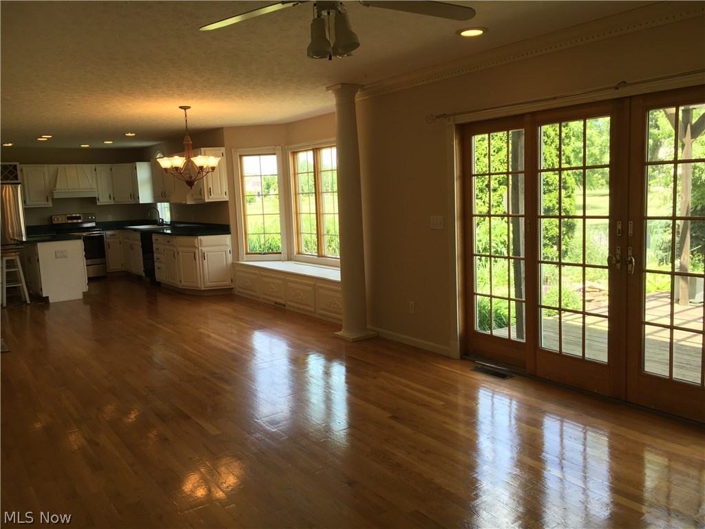 39986 Biggs Road Lagrange, OH 44050 - Photo 5 of 32