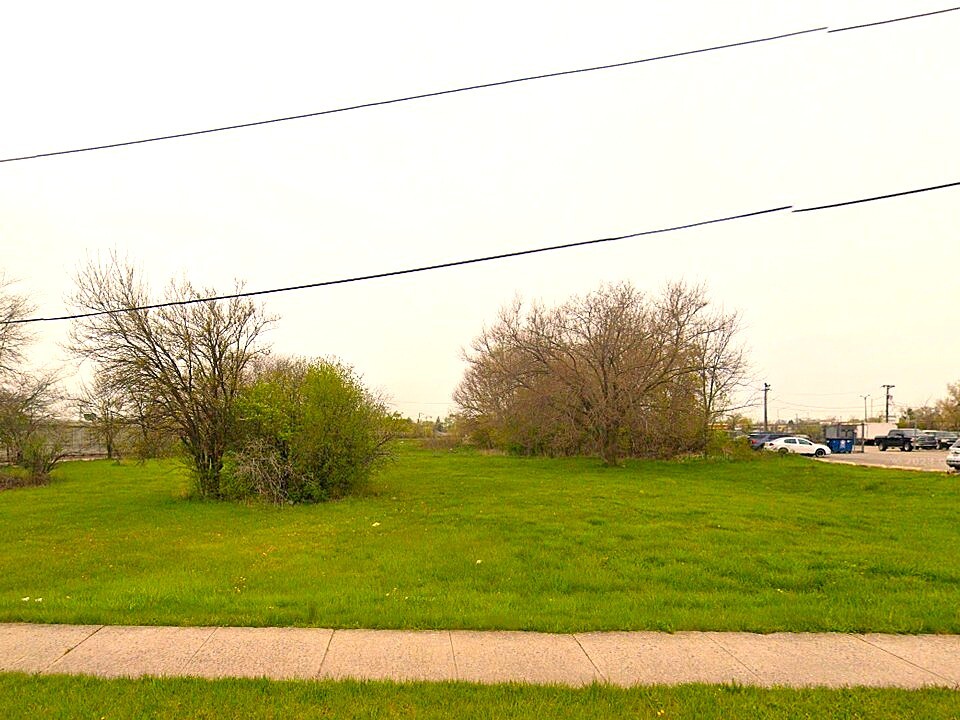 636 Chicago Road Chicago Heights, IL 60411 - Photo 1 of 1 a view of a field with a ground