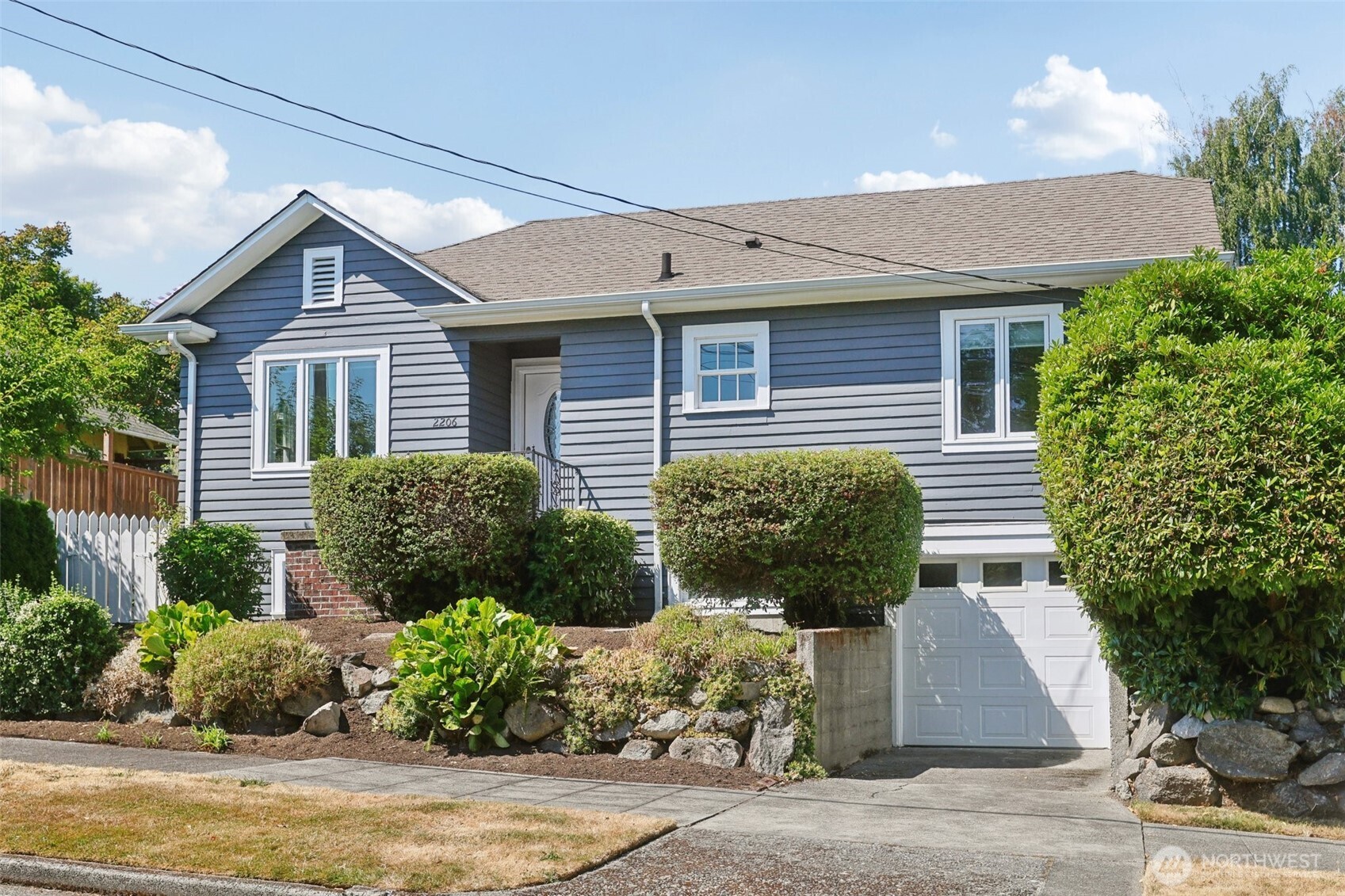 2206 North 39th Street Seattle, WA 98103 - Photo 1 of 25 Gallery Image 1