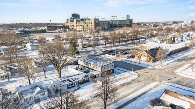 $1,750,000 | 1749 South Oneida Street, Green Bay, WI 54304