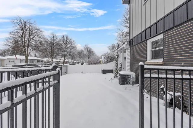 $1,750,000 | 1749 South Oneida Street, Green Bay, WI 54304