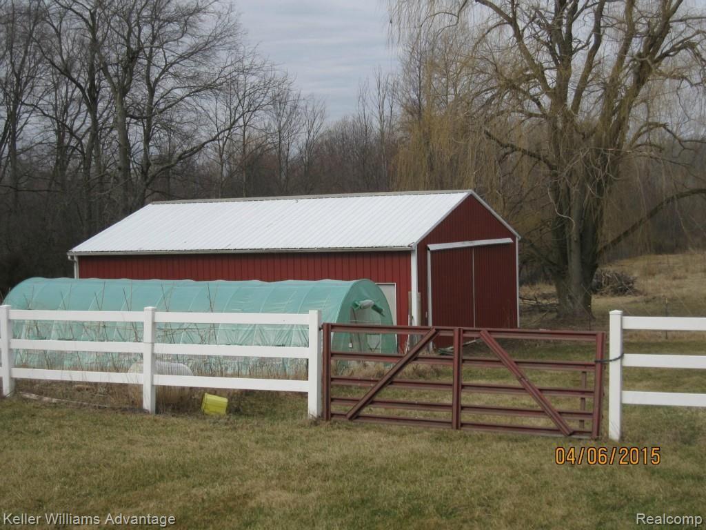 7951 Earhart Road South Lyon, MI 48178 - Photo 2 of 18 IMG_4128.jpg