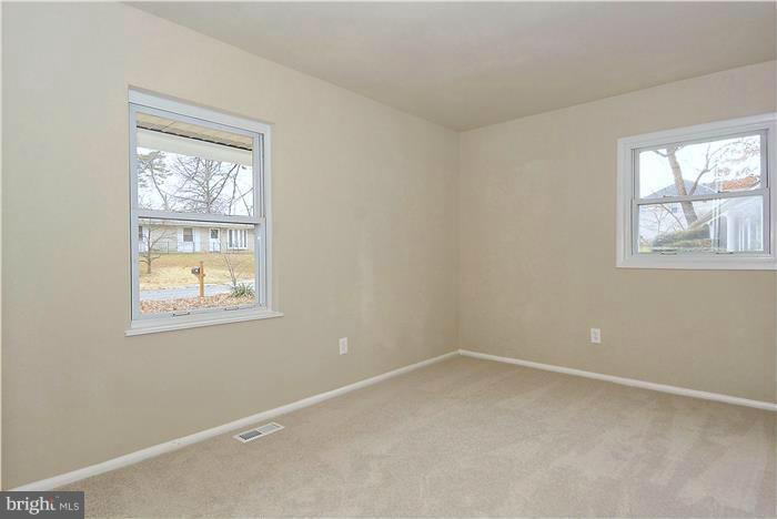 8512 Briarcroft Lane Laurel, MD 20708 - Photo 22 of 28 Bedroom