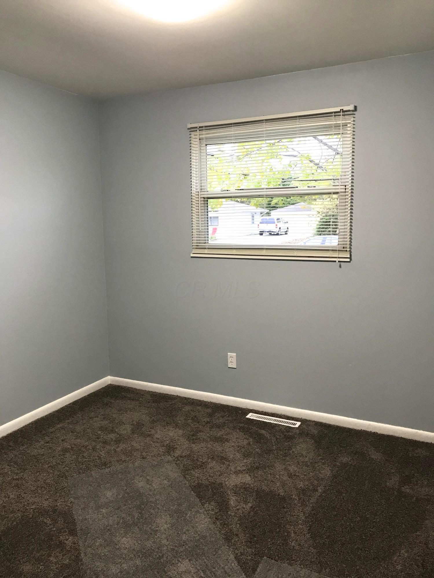 229 Redmond Road Columbus, OH 43228 - Photo 11 of 25 Gallery Image 11