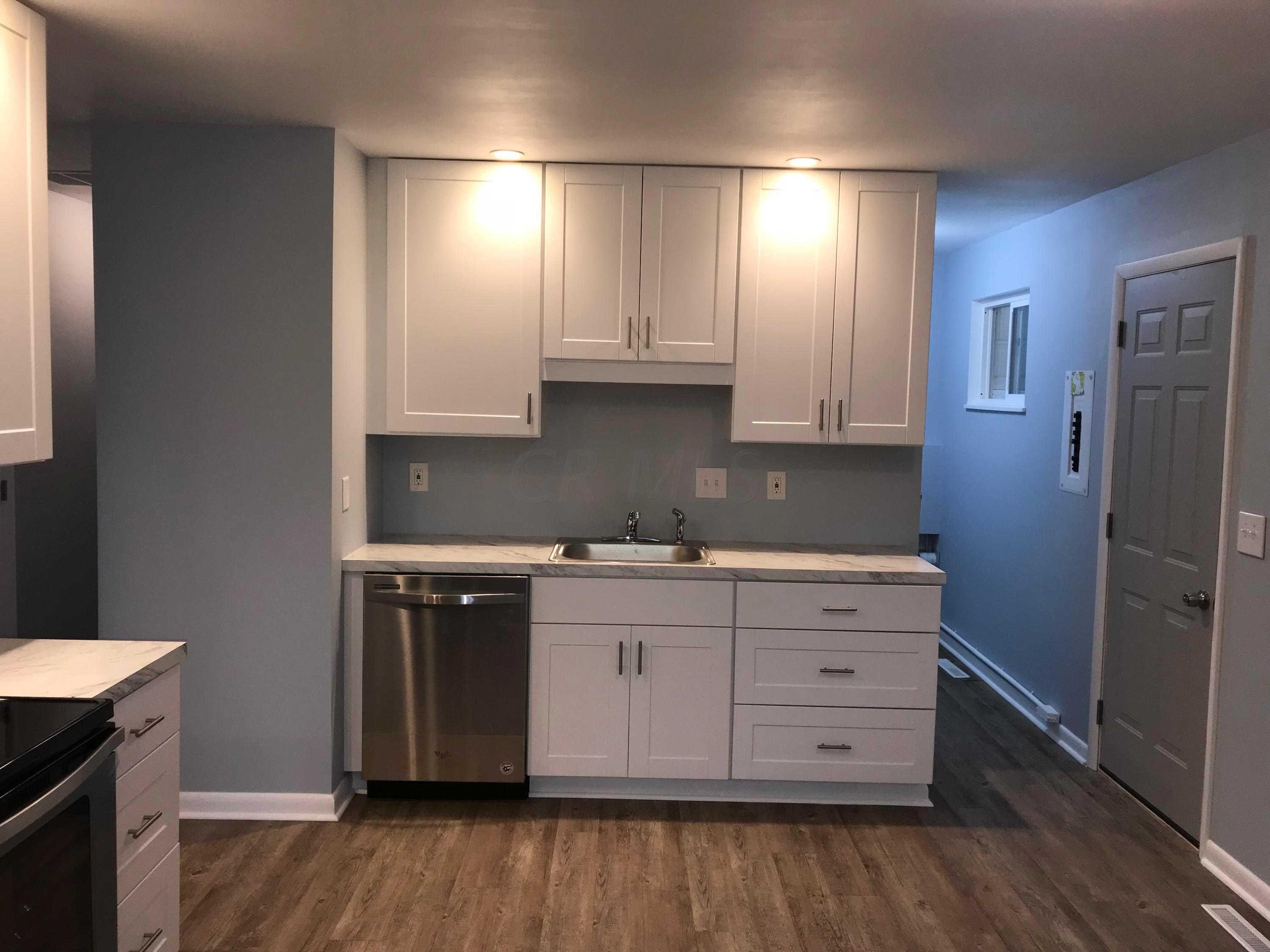 229 Redmond Road Columbus, OH 43228 - Photo 7 of 25 Gallery Image 7