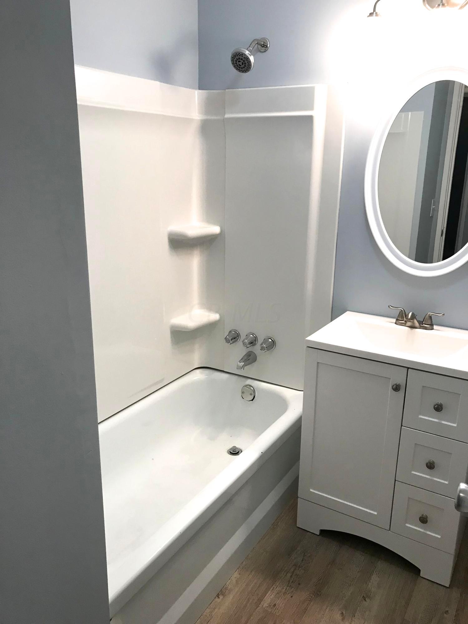 229 Redmond Road Columbus, OH 43228 - Photo 9 of 25 Gallery Image 9