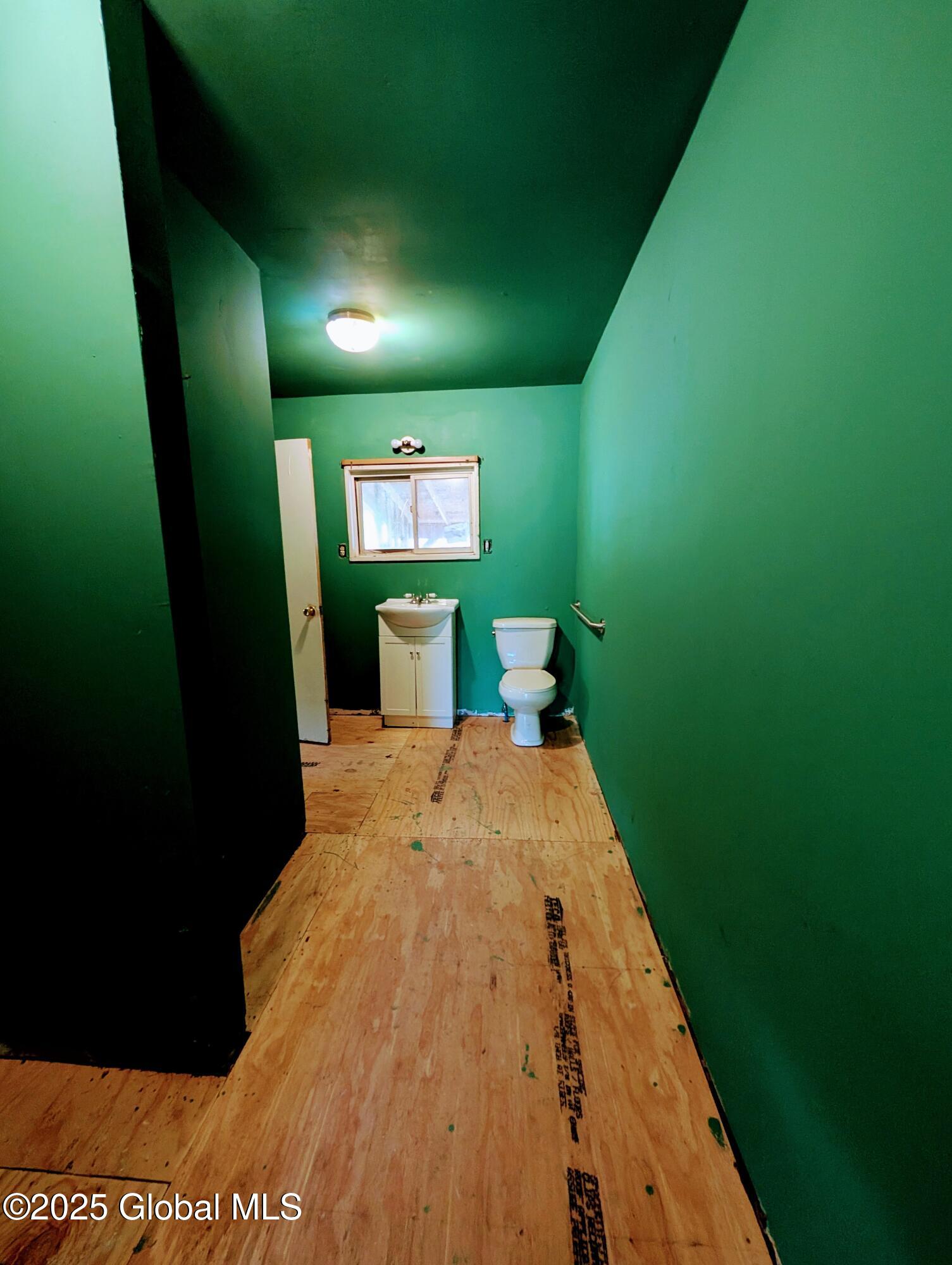 92 Riddle Road Moriah, NY 12956 - Photo 12 of 28 1000002648