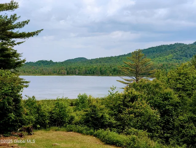 $219,999 | 92 Riddle Road, Moriah, NY 12956