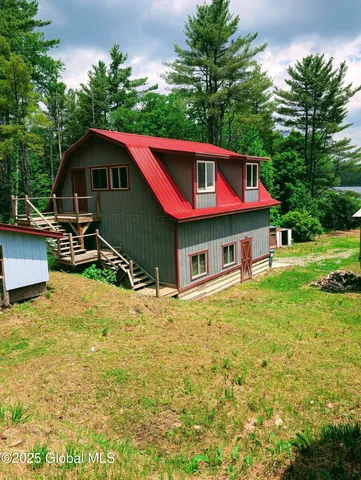 $219,999 | 92 Riddle Road, Moriah, NY 12956