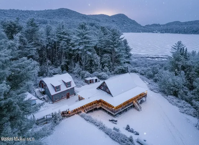 $219,999 | 92 Riddle Road, Moriah, NY 12956