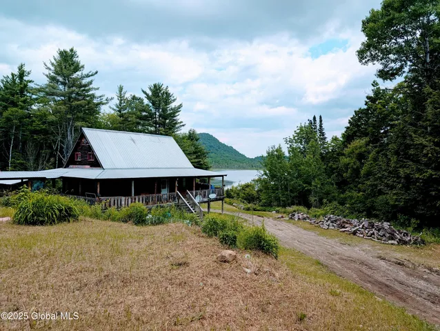 $219,999 | 92 Riddle Road, Moriah, NY 12956