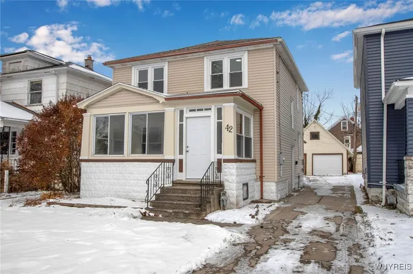$220,000 | 42 Hennepin Street, Buffalo, NY 14206