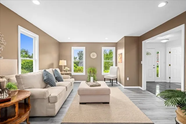 $985,000 | 14 Vanessa Drive, Northborough, MA 01532