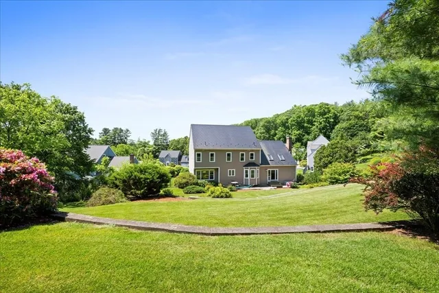 $985,000 | 14 Vanessa Drive, Northborough, MA 01532
