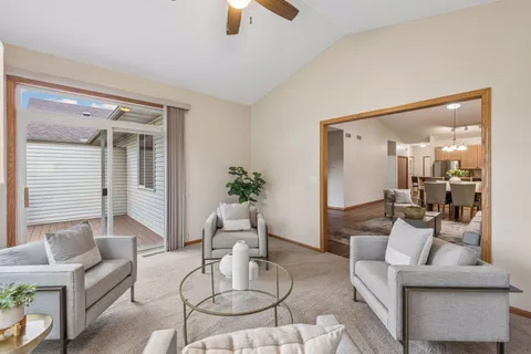 $324,900 | 464 Meadow Lane, Norwood Young America, MN 55397
