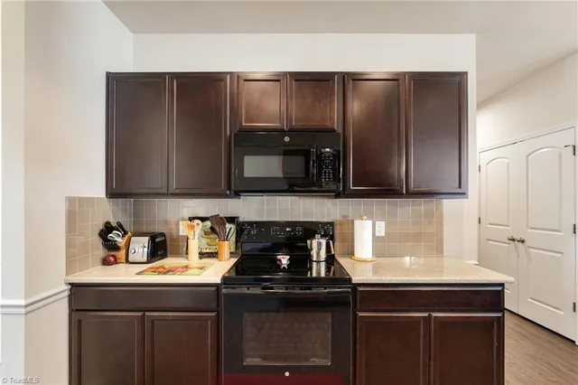 $369,000 | 1378 Land Grove Drive, Kernersville, NC 27284