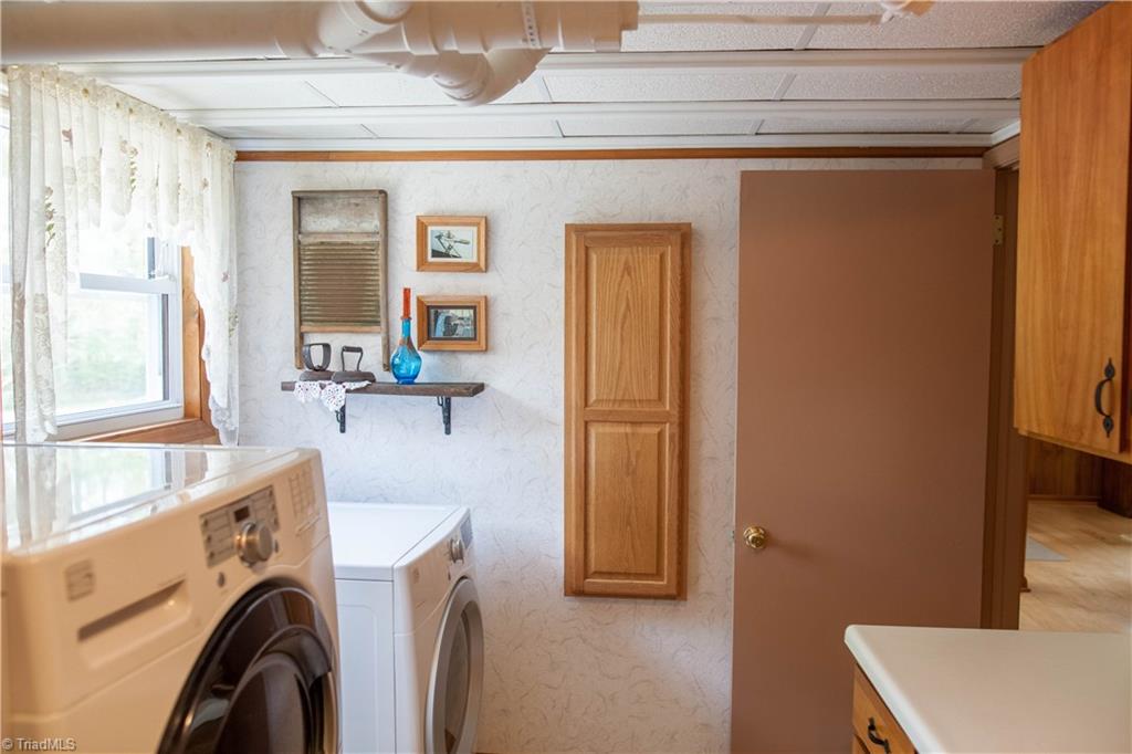 3900 Lewiston Road Summerfield, NC 27358 - Photo 22 of 47 Laundry area off the den