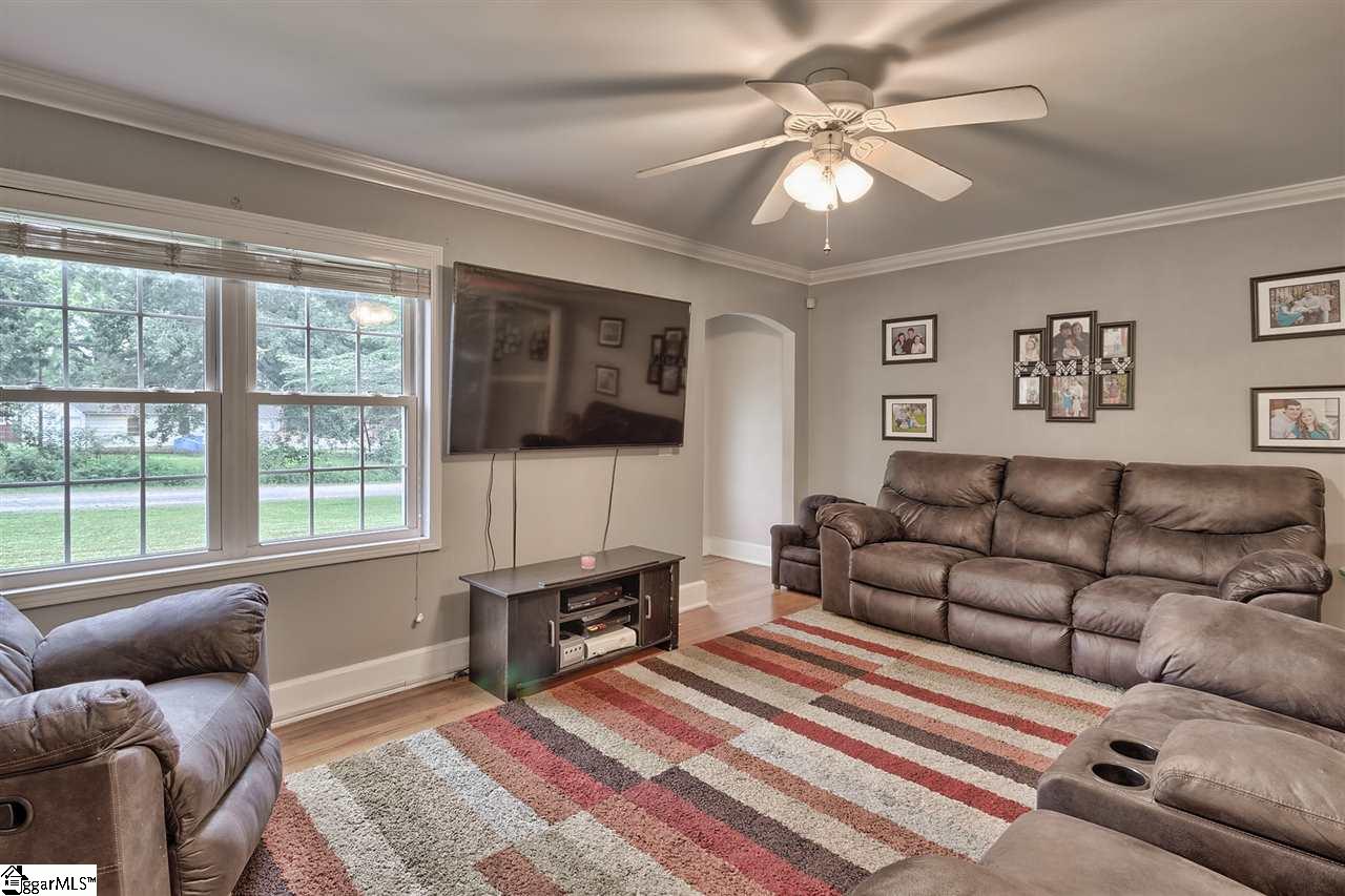 228 Washington Circle Honea Path, SC 29654 - Photo 5 of 30