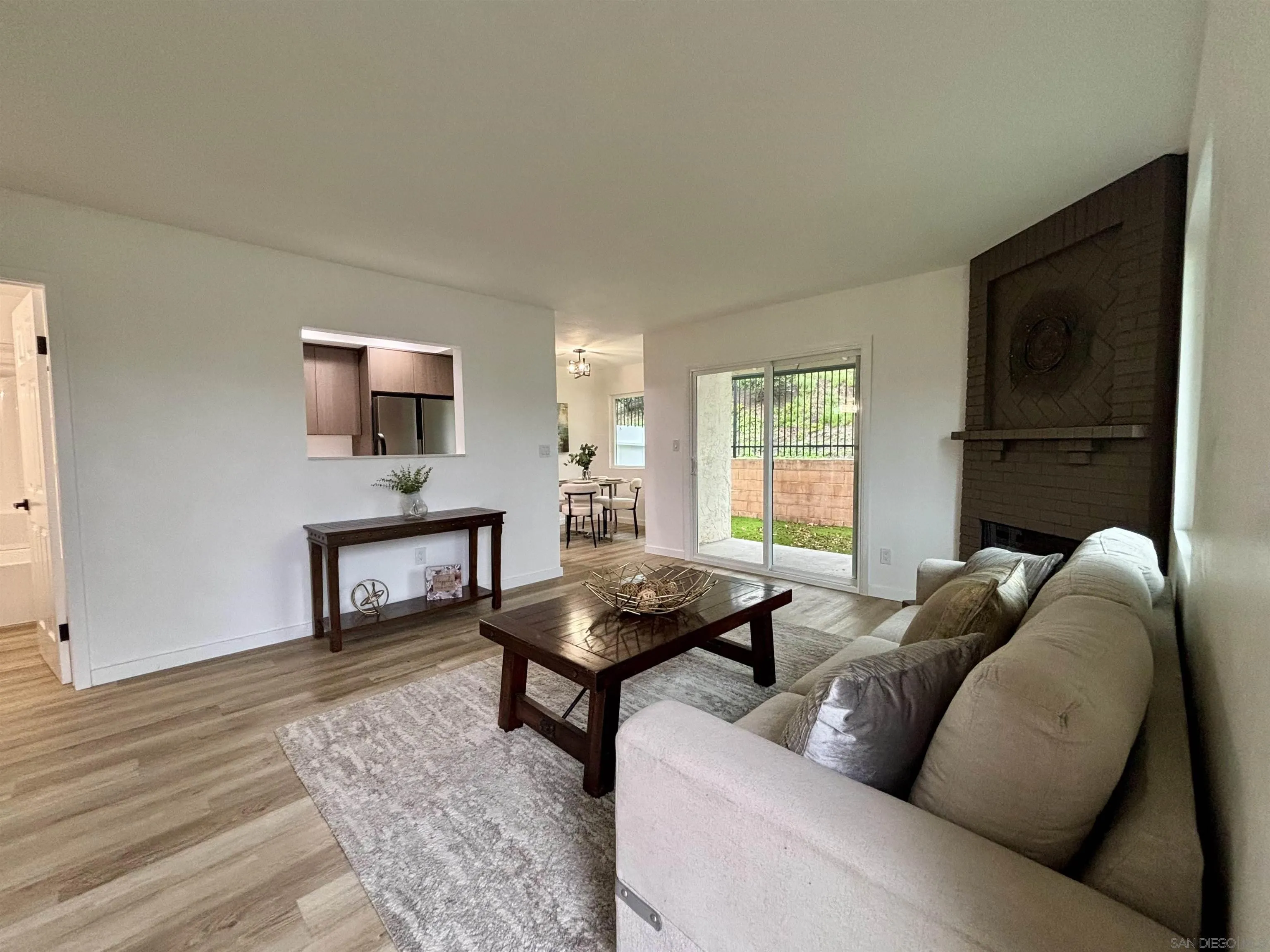 3401 Del Este Way Oceanside, CA 92056 - Photo 3 of 26