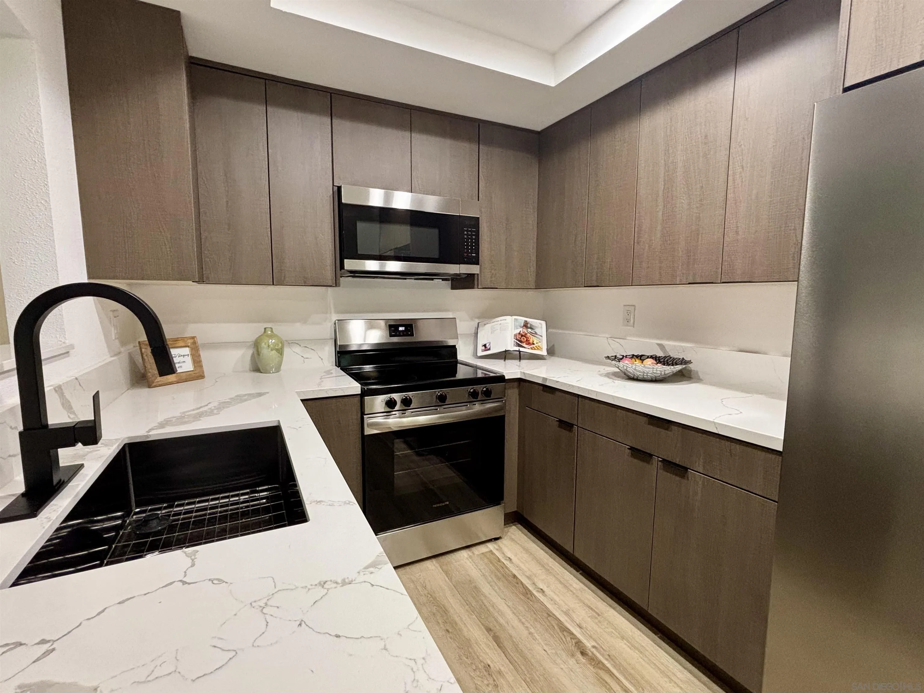 3401 Del Este Way Oceanside, CA 92056 - Photo 10 of 26