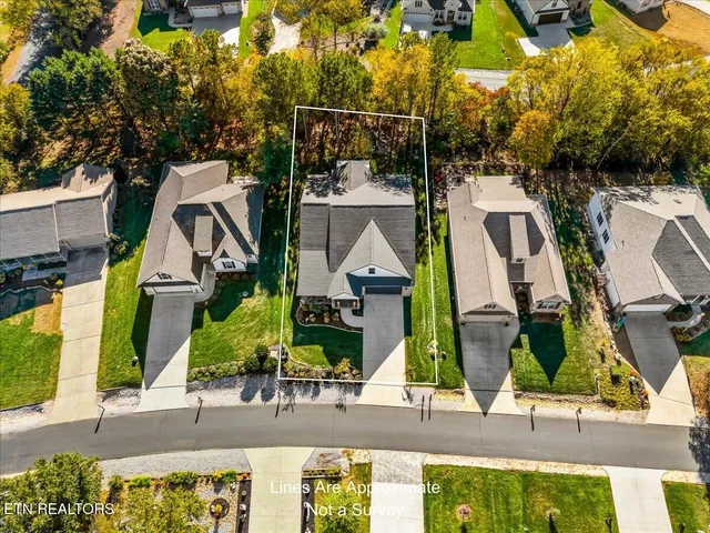 $650,000 | 140 Utsesti Way, Loudon, TN 37774