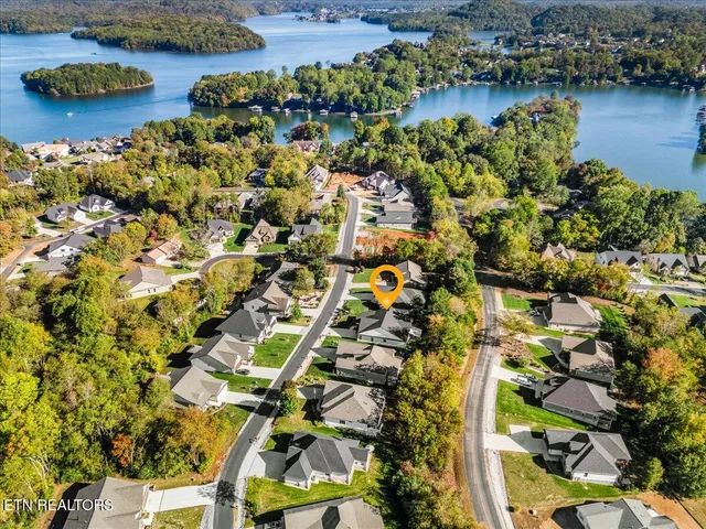 $650,000 | 140 Utsesti Way, Loudon, TN 37774