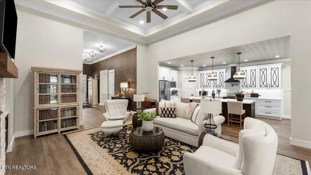 $650,000 | 140 Utsesti Way, Loudon, TN 37774