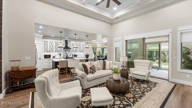 $650,000 | 140 Utsesti Way, Loudon, TN 37774