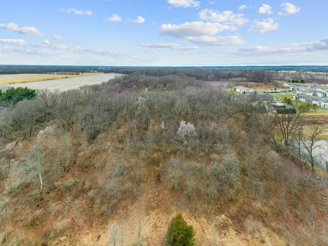 $230,000 | 56600 Highway 51, Dowagiac, MI 49047