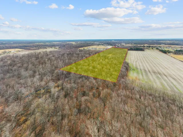 $230,000 | 56600 Highway 51, Dowagiac, MI 49047