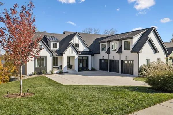 $2,399,000 | 344 Raintree Drive, Hendersonville, TN 37075