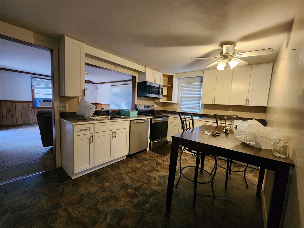 68 Hudson Road Stow, MA 01775 - Photo 3 of 39