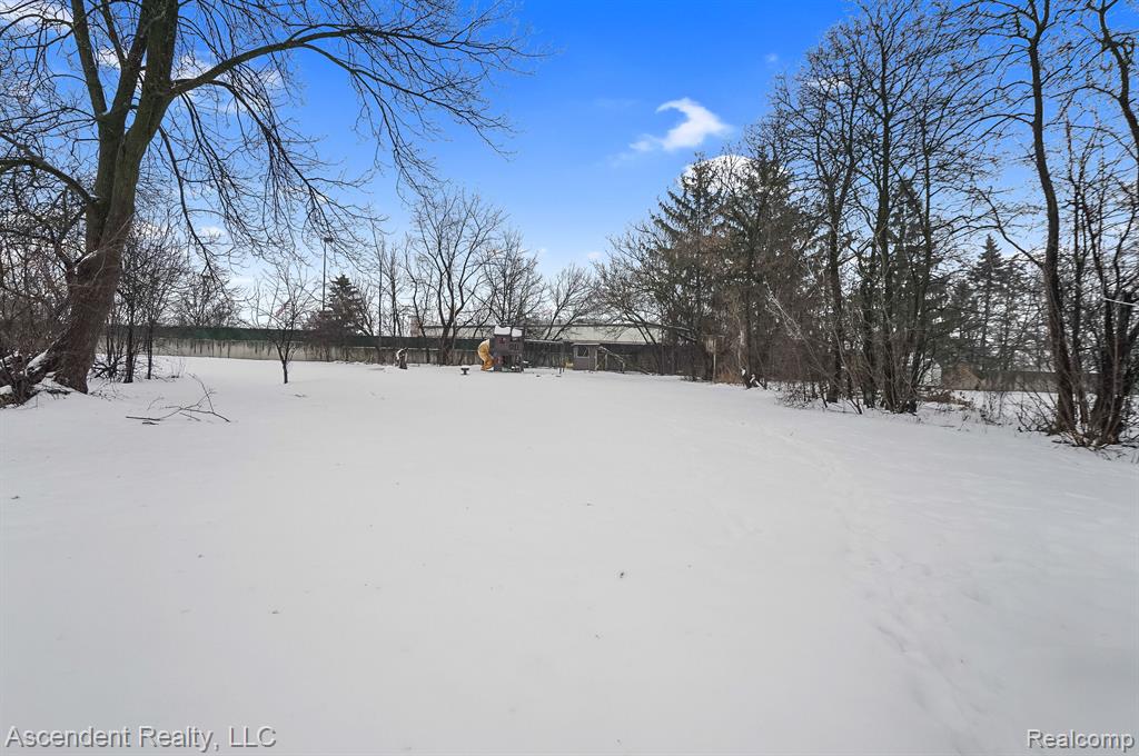 2789 Hickory Lawn Road Rochester Hills, MI 48307 - Photo 23 of 24