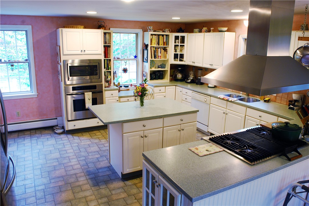 57 Old Harbor Road Little Compton, RI 02837 - Photo 9 of 14 Gallery Image 9